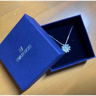 SWAROVSKI スワロフスキー エターナルフラワー ネックレス