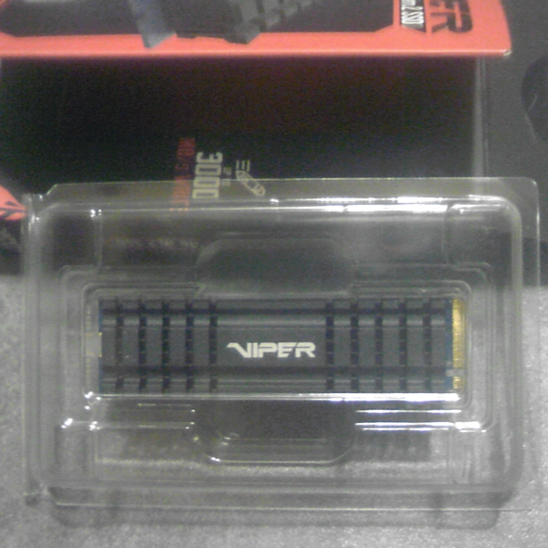 VIPER(ヴァイパー)のm.2 SSD NVMe 1TB：VIPER VPN100 ワンオーナー〔良品〕 スマホ/家電/カメラのPC/タブレット(PCパーツ)の商品写真