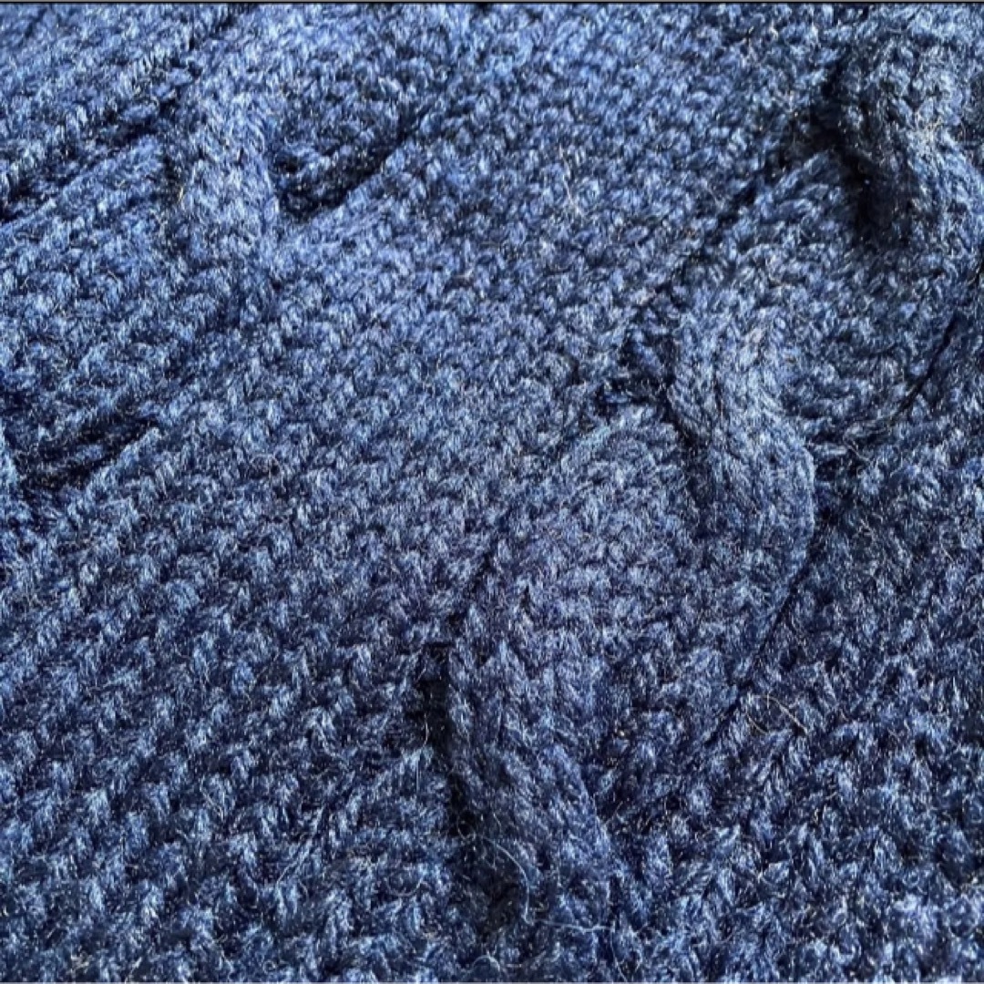 ★used  hand knit ウルトラマリンブルーのアランセーター 1点物