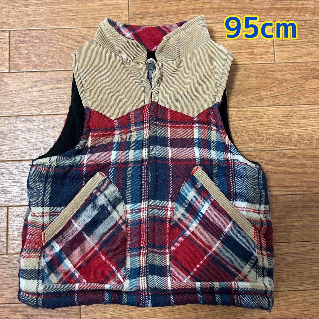 キッズアウター　95cm ベスト キッズ/ベビー/マタニティのキッズ服男の子用(90cm~)(ジャケット/上着)の商品写真