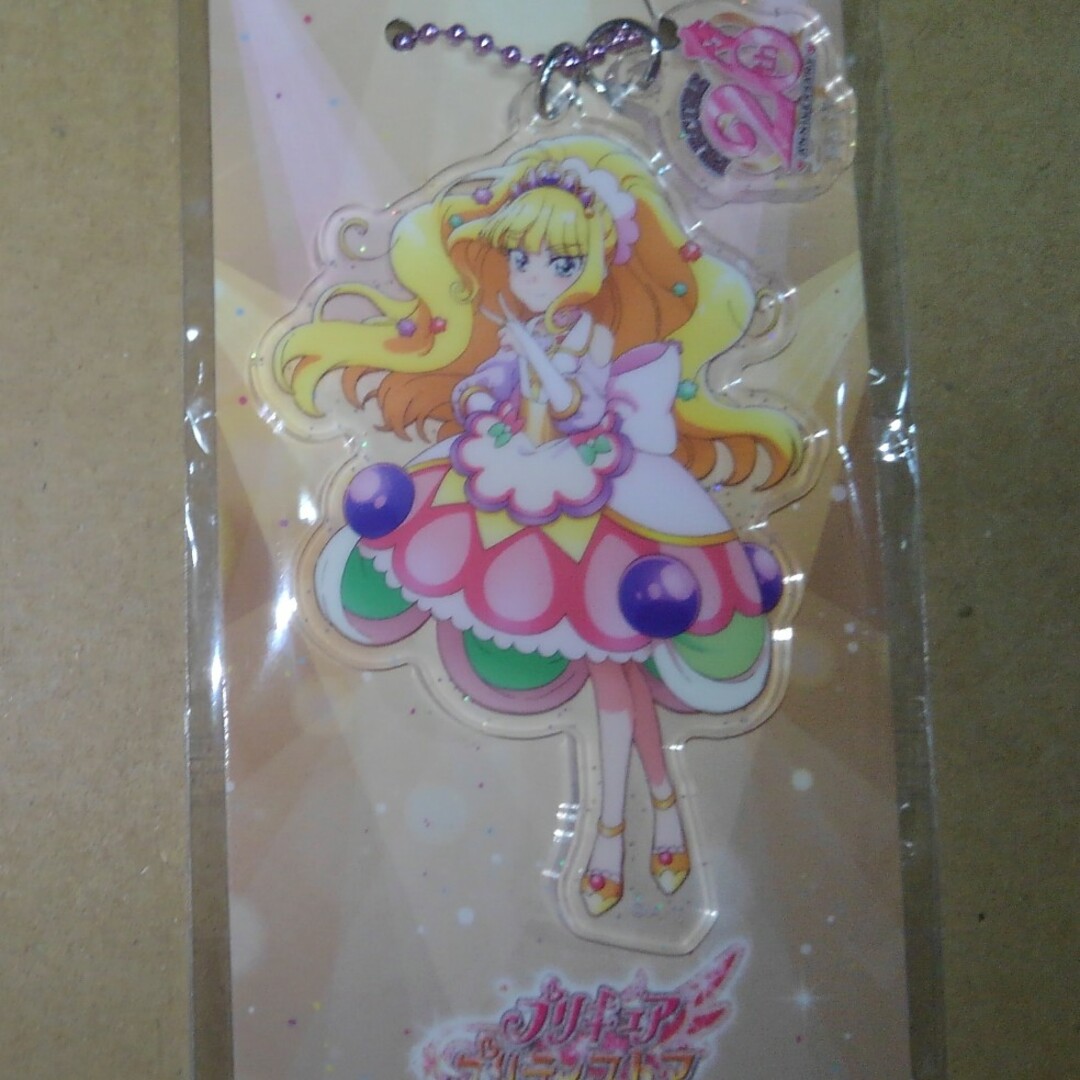 キュアフィナーレ(菓彩あまね) プリキュア20周年記念ビジュアル アクスタ他