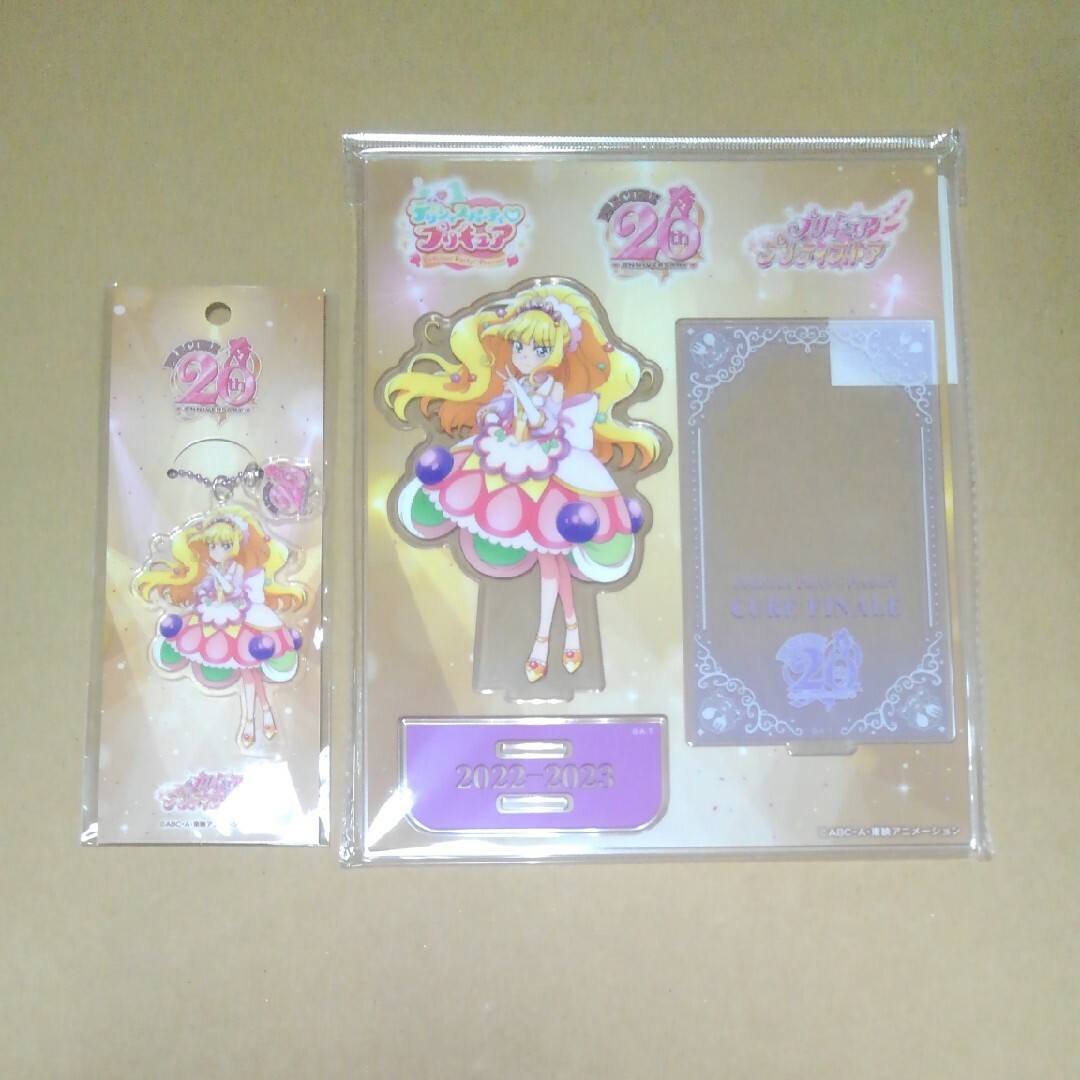 キュアフィナーレ(菓彩あまね) プリキュア20周年記念ビジュアル アクスタ他 | フリマアプリ ラクマ