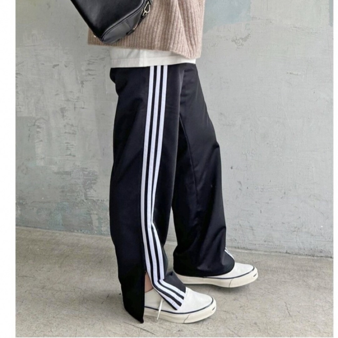 Spick & Span(スピックアンドスパン)のミー様専用　adidas トラックパンツ　S メンズのトップス(ジャージ)の商品写真