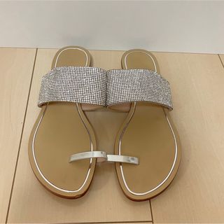 アルド(ALDO)のAldo ラインストーン　キラキラサンダル(サンダル)