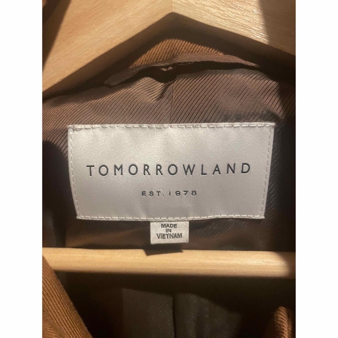 TOMMORROWLAND コート