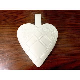 ロイヤルコペンハーゲン(ROYAL COPENHAGEN)の【未使用】ロイヤルコペンハーゲン decoration heart 壁掛け花瓶(花瓶)