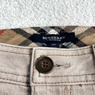 美品 レディース BURBERRY パンツ フレアパンツ チノパン ベージュ M