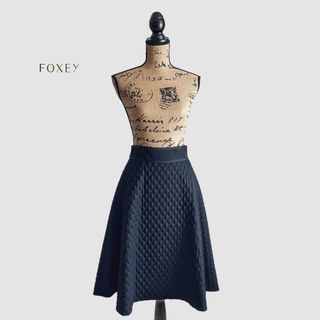 フォクシー FOXEY 2017年 フレアスカート ハーフ 膝丈