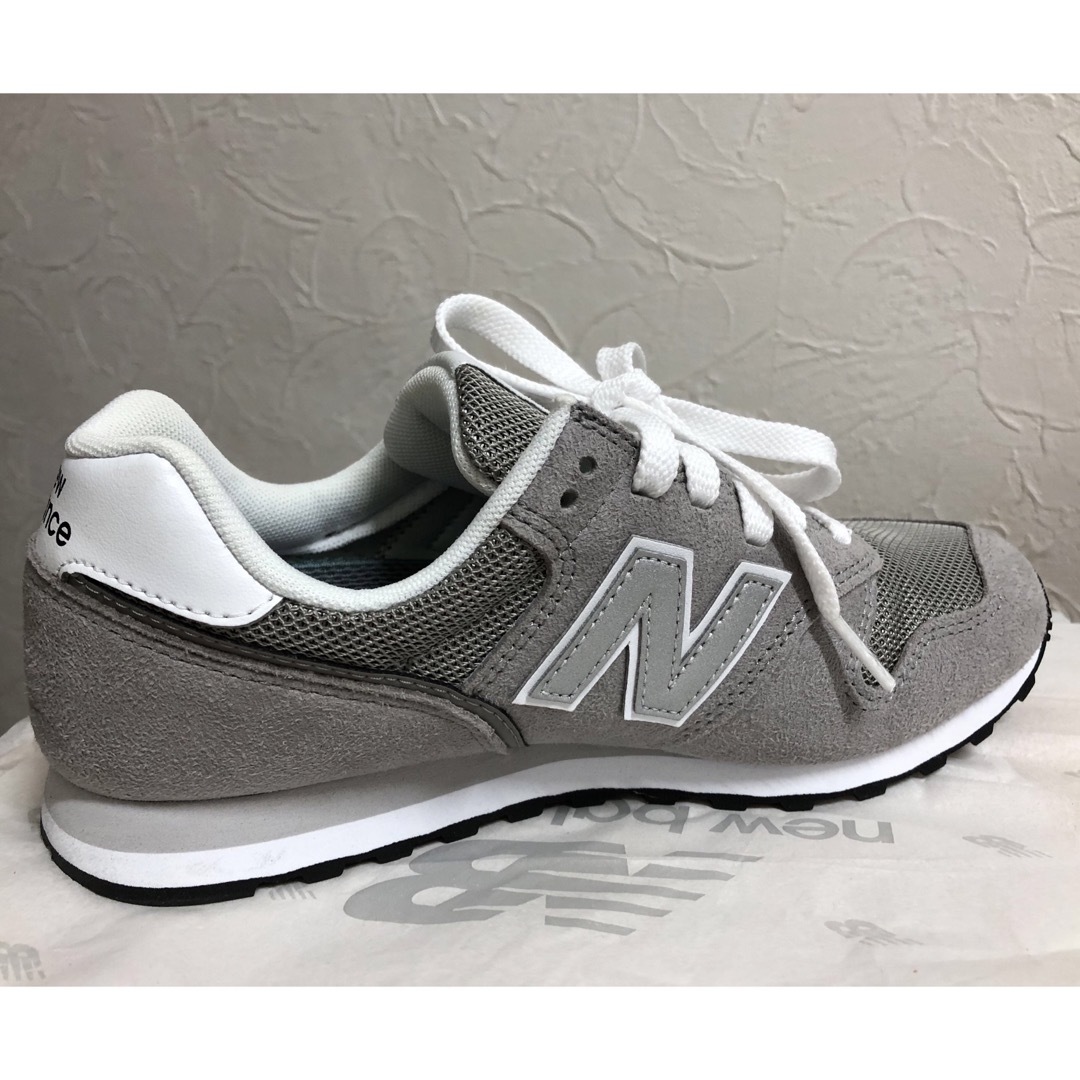 New Balance(ニューバランス)の美品★ ニューバランス スニーカー  グレー   ML373  スポーツ/アウトドアのランニング(シューズ)の商品写真