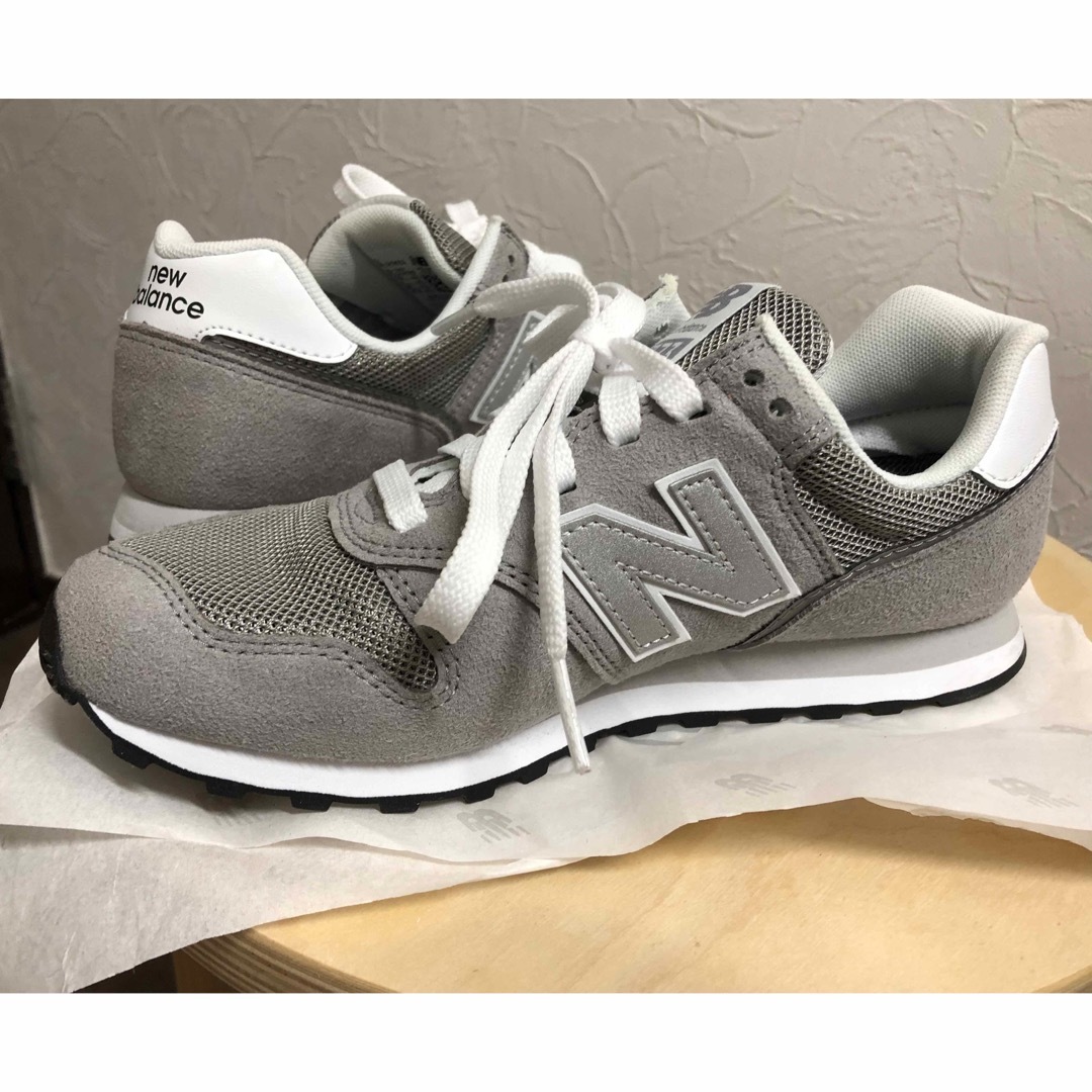 New Balance(ニューバランス)の美品★ ニューバランス スニーカー  グレー   ML373  スポーツ/アウトドアのランニング(シューズ)の商品写真