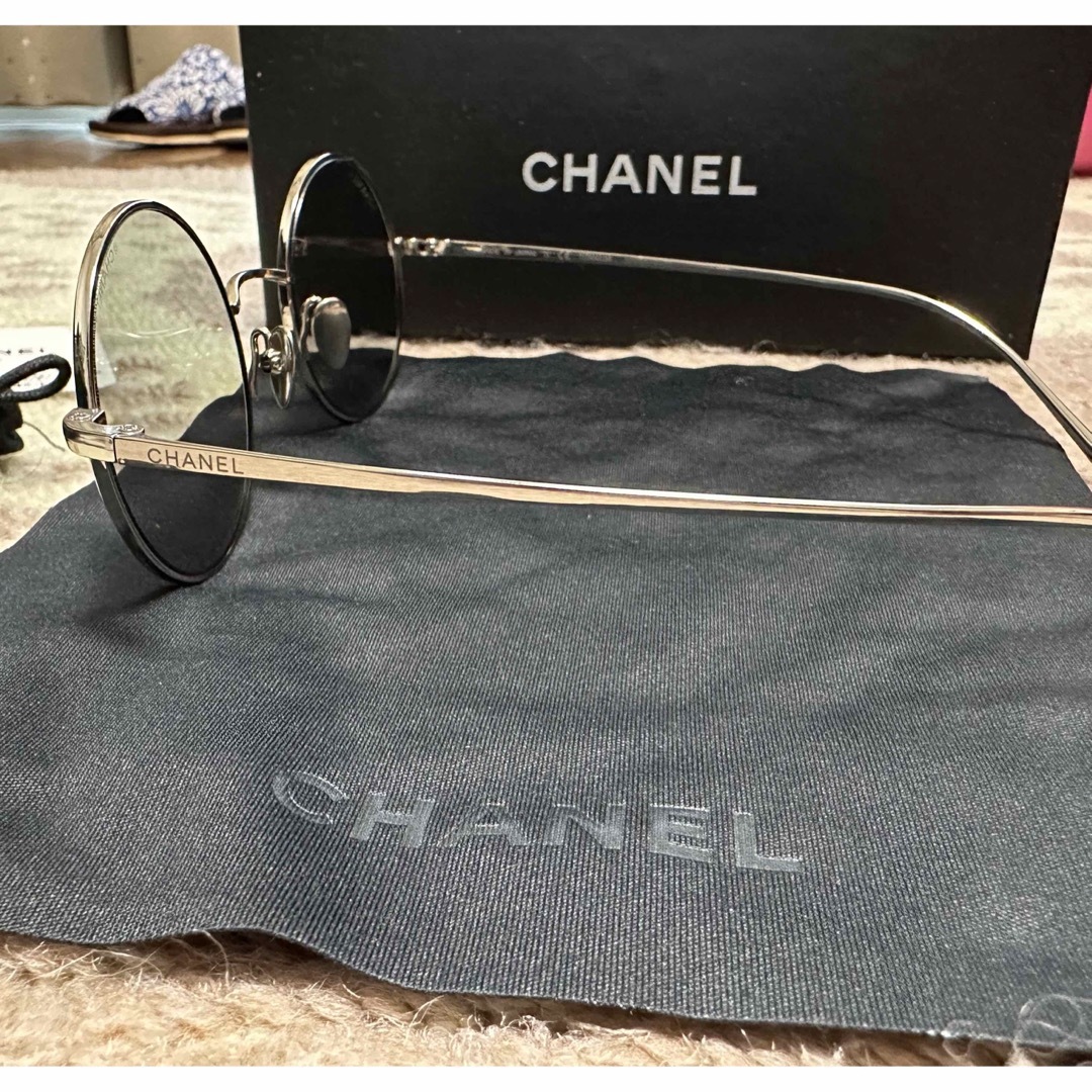 未使用品 CHANEL ラウンド サングラス 4257T C124/87