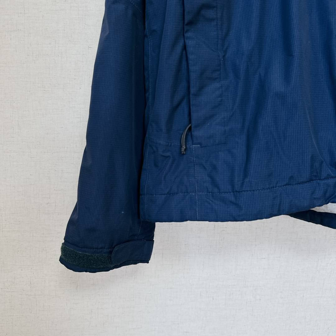 THE NORTH FACE(ザノースフェイス)のノースフェイス 中綿ジャケット マウンテンジャケット ナイロン　メンズXL  メンズのジャケット/アウター(マウンテンパーカー)の商品写真