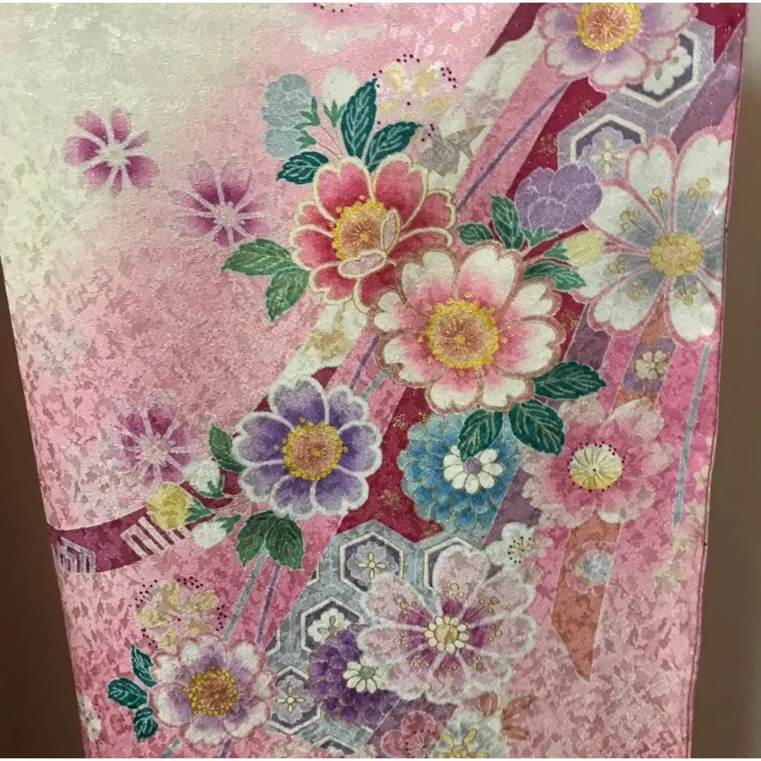 [大特価！！！] 振袖　正絹振袖　ピンク　白　花柄 レディースの水着/浴衣(振袖)の商品写真