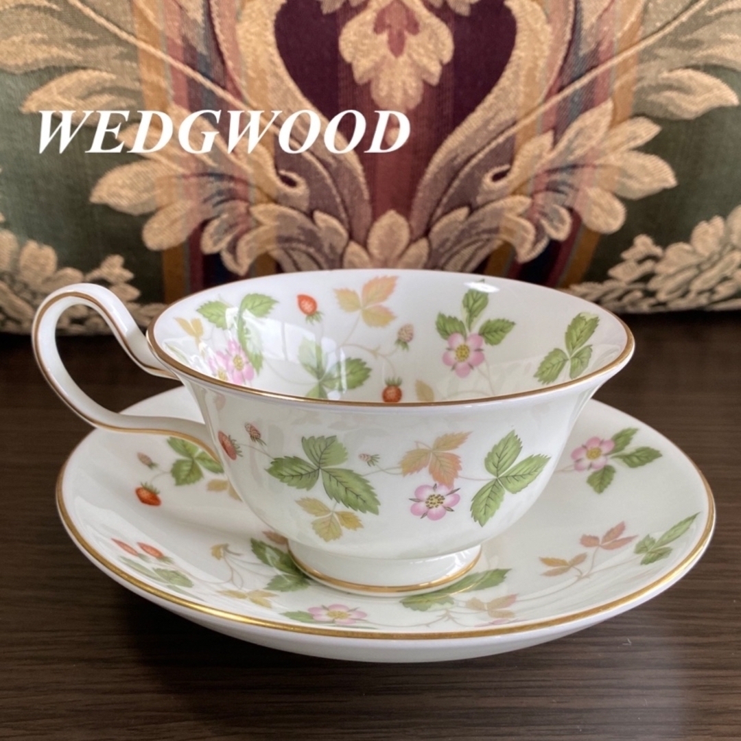 黒壺WEDGWOOD  CLIO カップ＆ソーサー2客