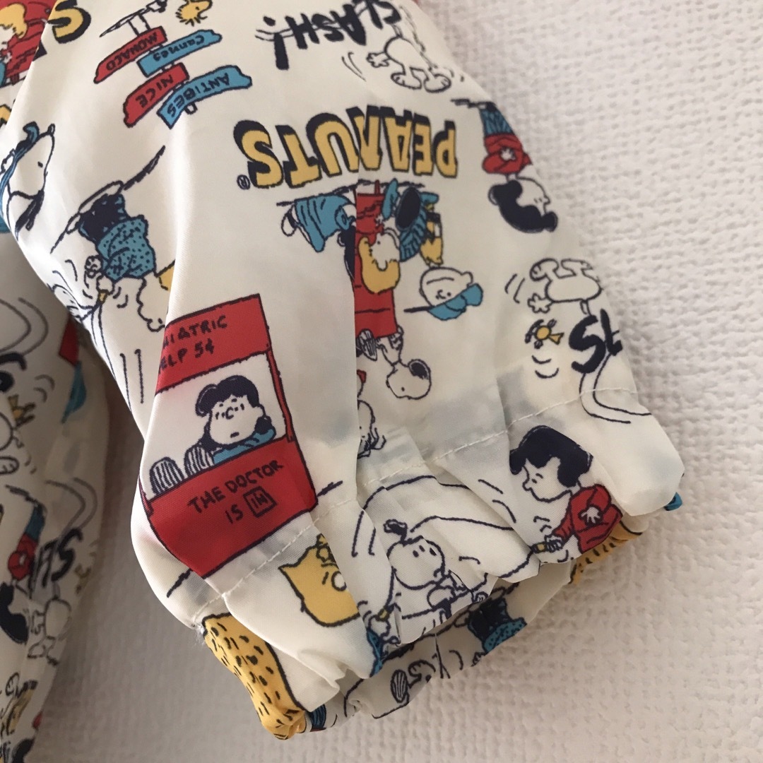 SNOOPY(スヌーピー)のキッズ　ディズニー　SNOOPY スヌーピー　95 アウター ジャンパー キッズ/ベビー/マタニティのキッズ服男の子用(90cm~)(ジャケット/上着)の商品写真