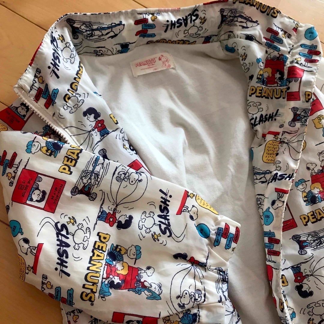 SNOOPY(スヌーピー)のキッズ　ディズニー　SNOOPY スヌーピー　95 アウター ジャンパー キッズ/ベビー/マタニティのキッズ服男の子用(90cm~)(ジャケット/上着)の商品写真