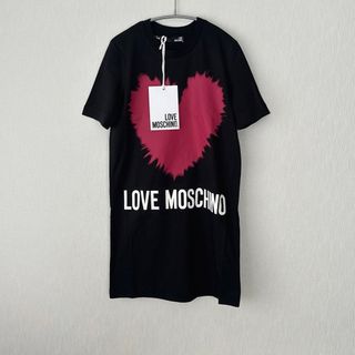 モスキーノ(MOSCHINO)の【新品】MOSCHINO  モスキーノ   ロゴ ブラック　Tシャツワンピース(ミニワンピース)