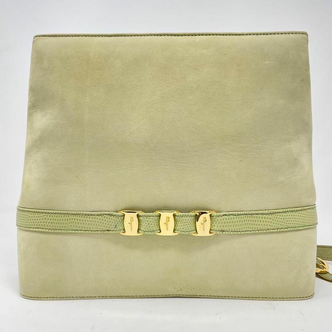 Salvatore Ferragamo - 【美品・希少】フェラガモ ショルダーバッグ
