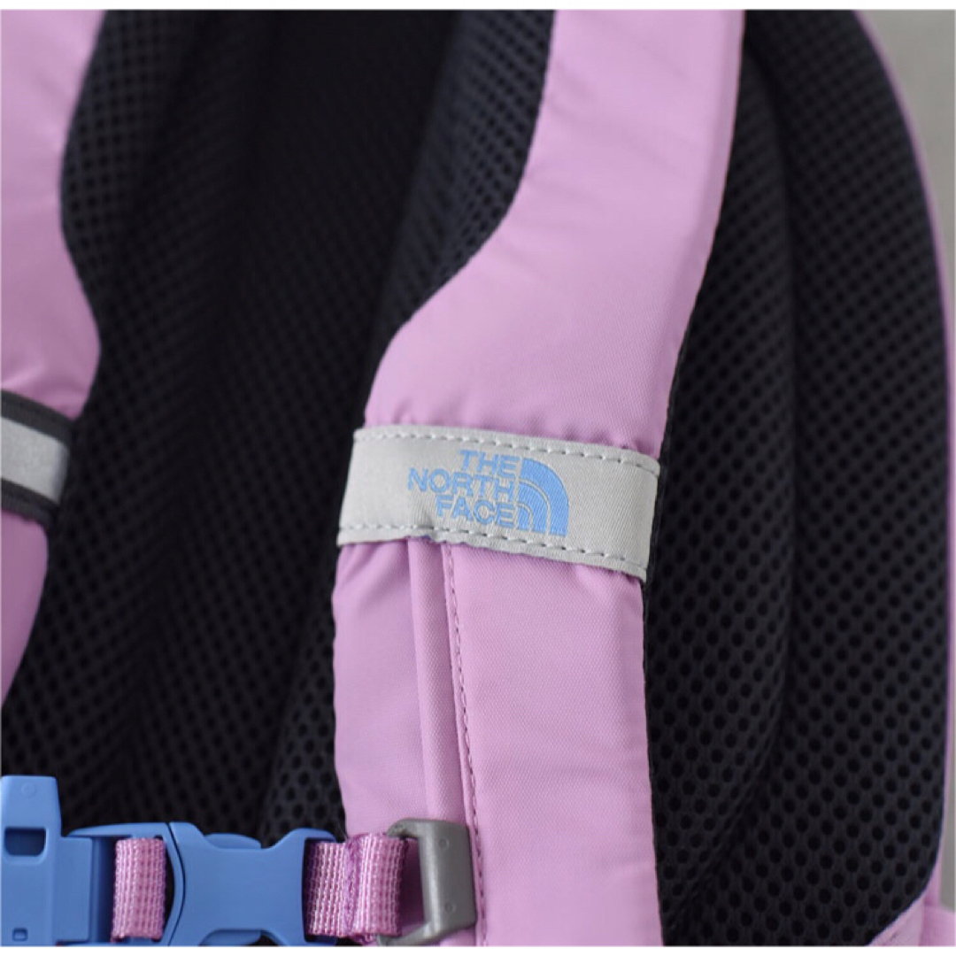 THE NORTH FACE(ザノースフェイス)の15L★スモーキーグレープ★スモールデイ★ノースフェイス★キッズ リュック キッズ/ベビー/マタニティのこども用バッグ(リュックサック)の商品写真