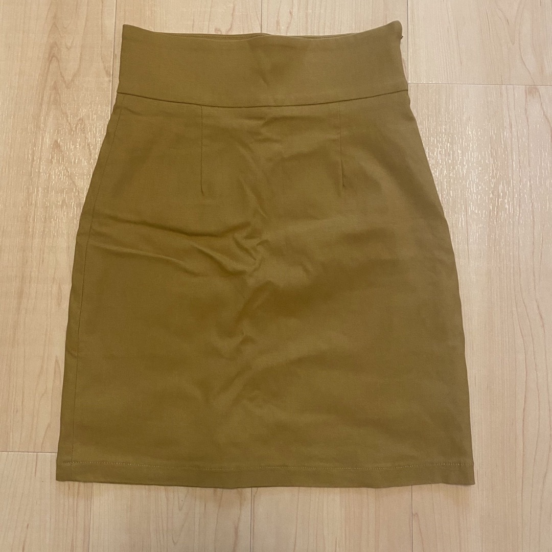 EMODA(エモダ)のEMODA ミニ　タイトスカート　キュロット レディースのスカート(ミニスカート)の商品写真