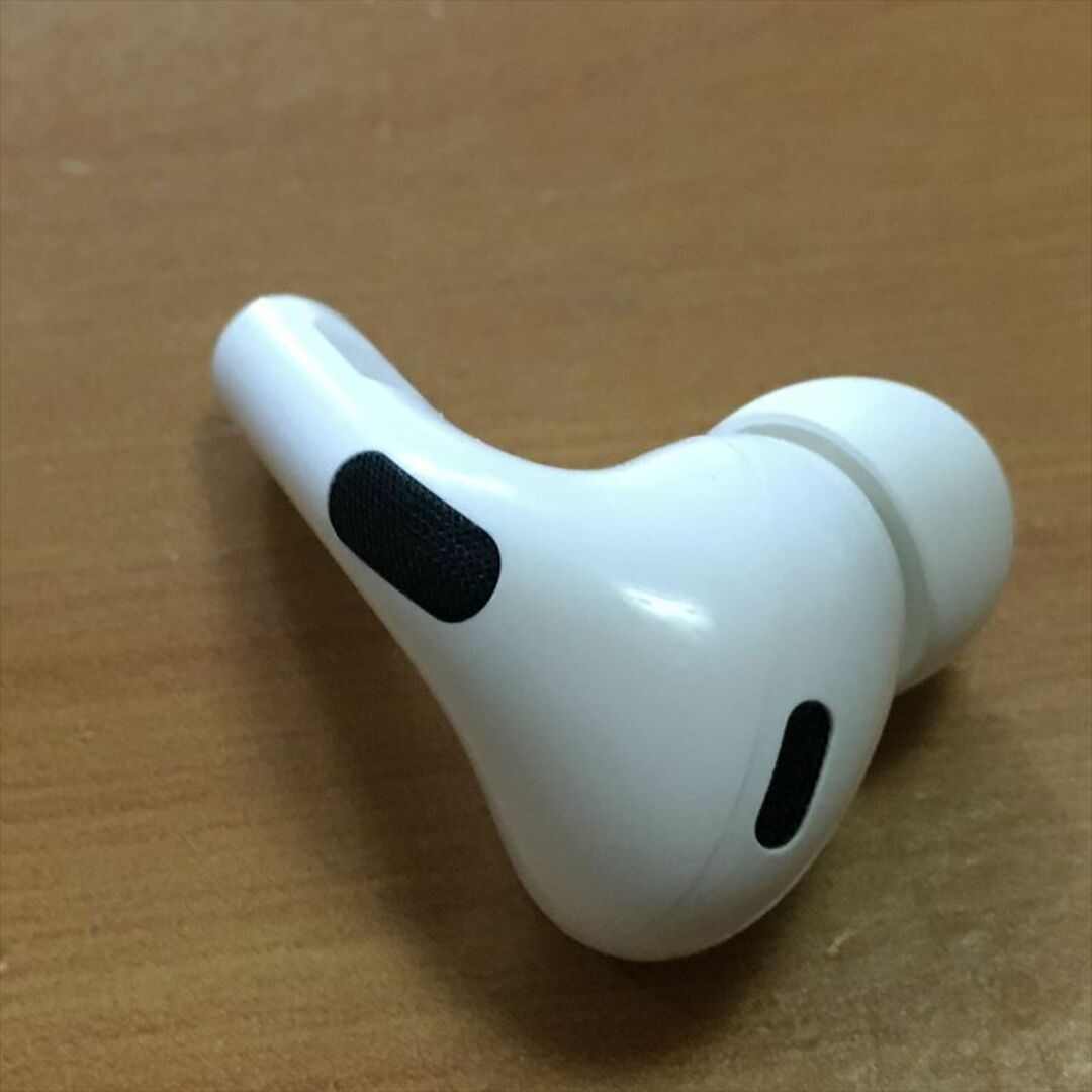 Apple(アップル)の4) Apple純正 AirPods Pro 第2世代  左（ L）A2699 スマホ/家電/カメラのオーディオ機器(ヘッドフォン/イヤフォン)の商品写真