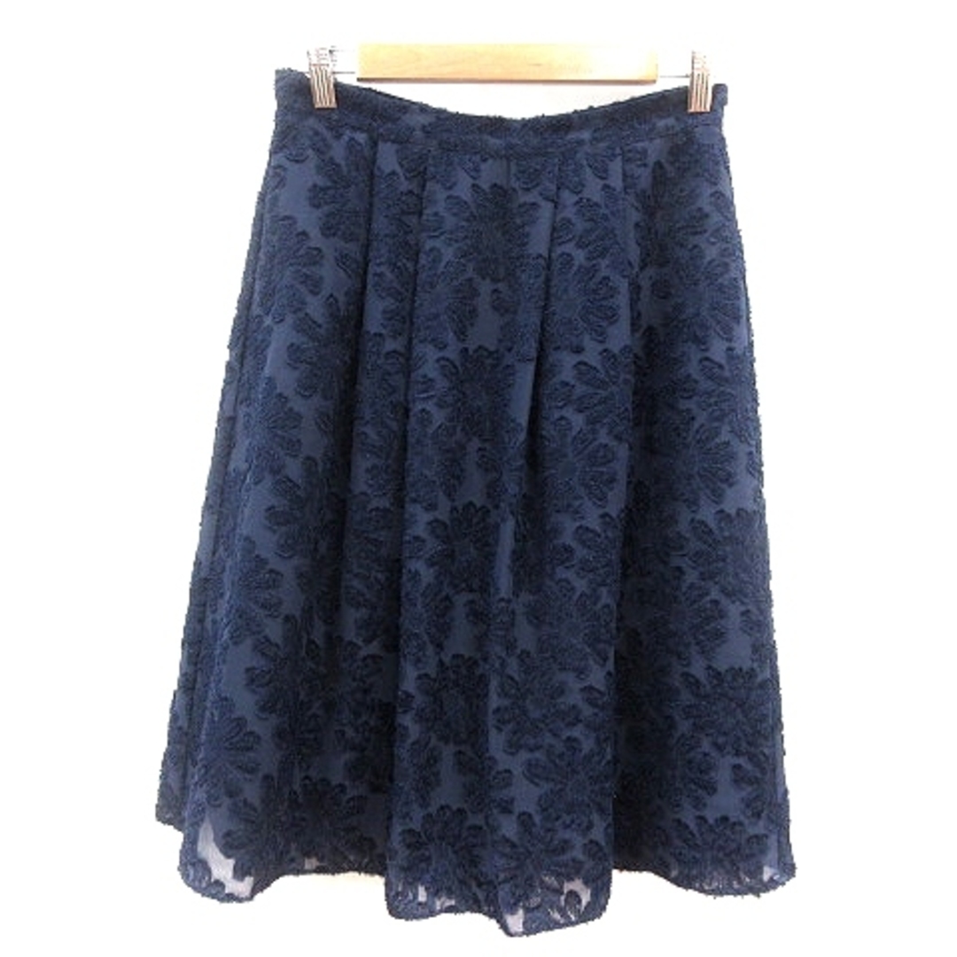 NATURAL BEAUTY BASIC(ナチュラルビューティーベーシック)のナチュラルビューティーベーシック フレアスカート ミモレ ロング 刺繍 M 紺 レディースのスカート(ロングスカート)の商品写真