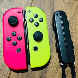 ニンテンドースイッチ(Nintendo Switch)のNintendo JOY-CON (L)/(R) ネオンピンク/ネオンイエロー(その他)