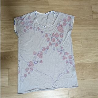 アッシュペーフランス(H.P.FRANCE)のフォアナデアルコ　イチゴ柄Tシャツ(Tシャツ(半袖/袖なし))