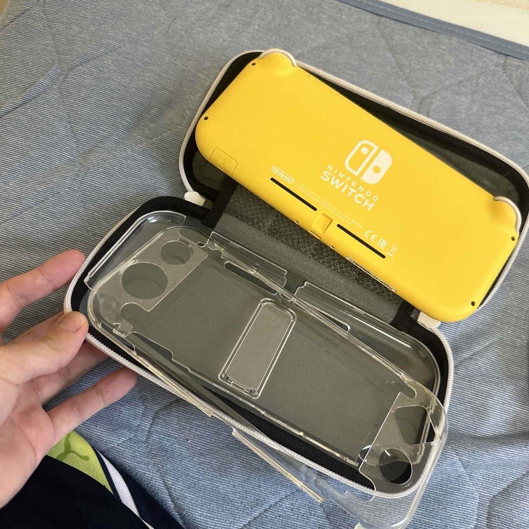 Nintendo Switch(ニンテンドースイッチ)のNINTENDO SWITCH LITE エンタメ/ホビーのゲームソフト/ゲーム機本体(家庭用ゲーム機本体)の商品写真