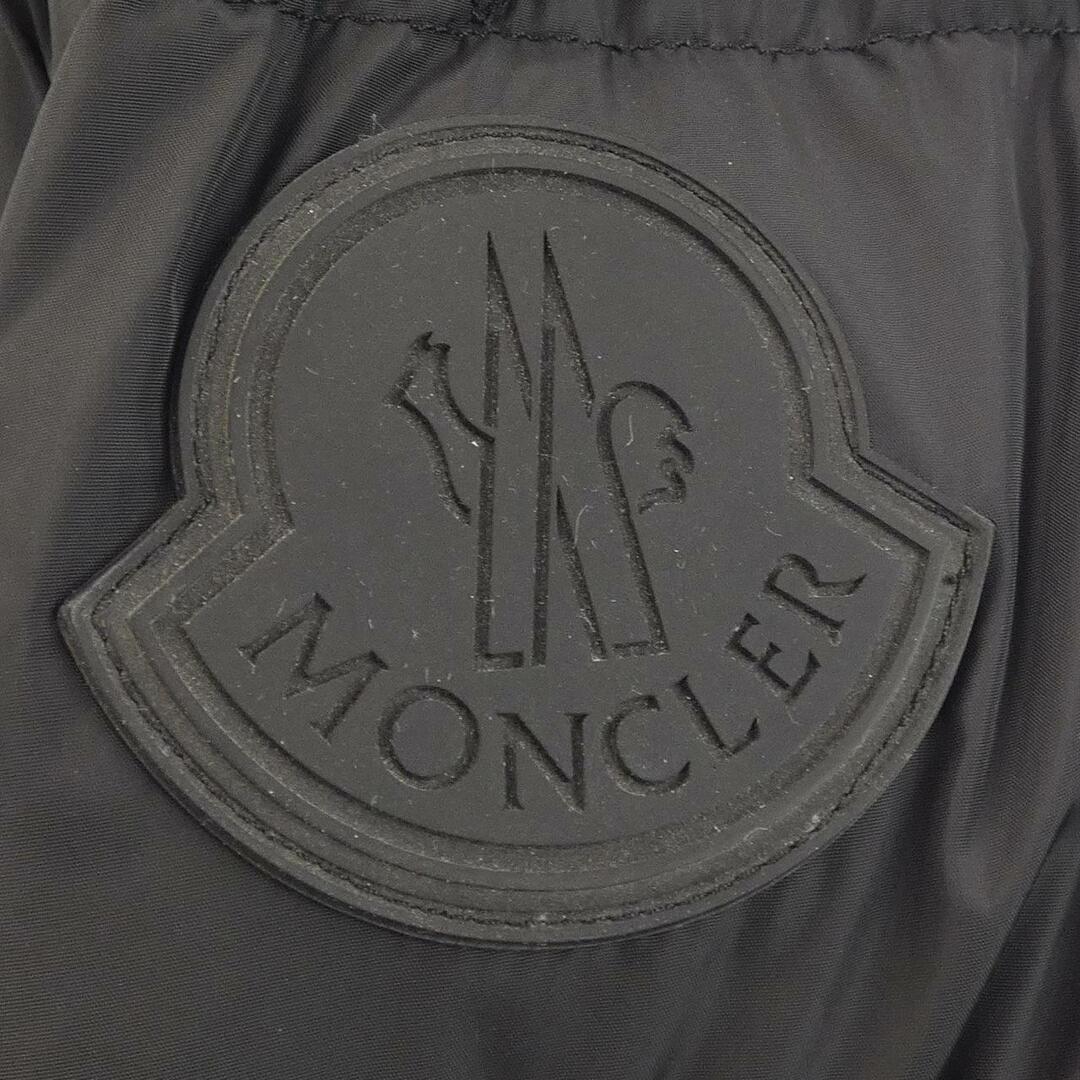 モンクレール MONCLER ダウンジャケット