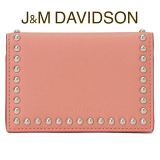 ジェイアンドエムデヴィッドソン(J&M DAVIDSON)の【新品】【3.5万】J&M DAVIDSON  カードケース　ピンク　スタッズ(名刺入れ/定期入れ)