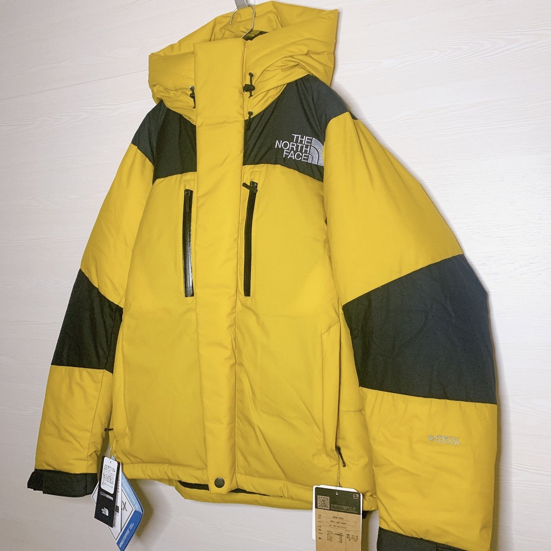 THE NORTH FACE(ザノースフェイス)の【タグ付新品】ノースフェイス バルトロ ライトジャケット S 黄色 メンズのジャケット/アウター(ダウンジャケット)の商品写真