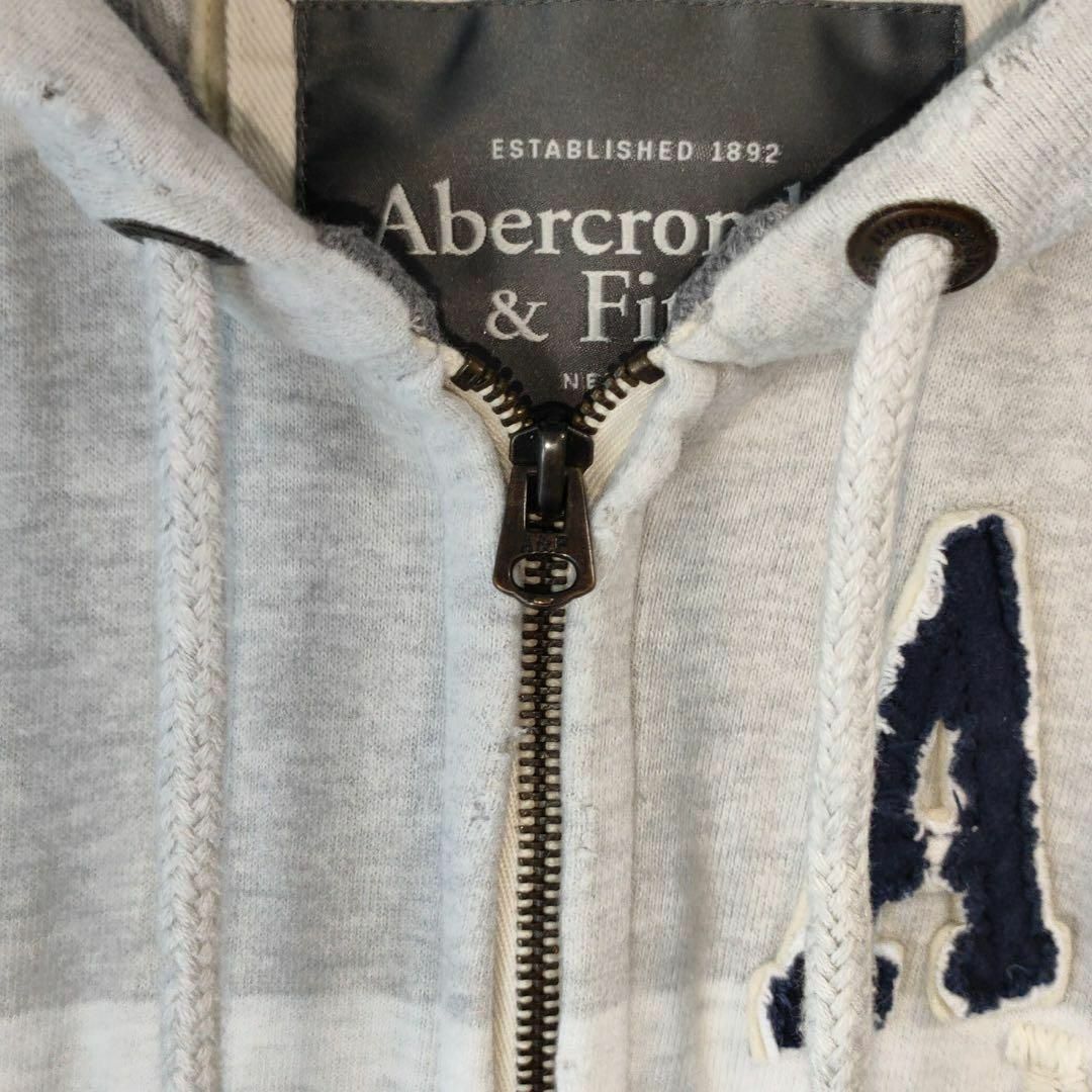 Abercrombie&Fitch(アバクロンビーアンドフィッチ)のabercrombie＆fitch　アバクロンビーアンドフィッチ パーカー　ロゴ メンズのトップス(パーカー)の商品写真