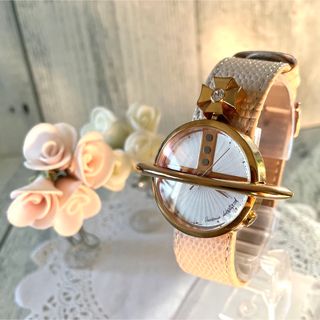 ヴィヴィアン(Vivienne Westwood) 黒 腕時計(レディース)の通販 200点