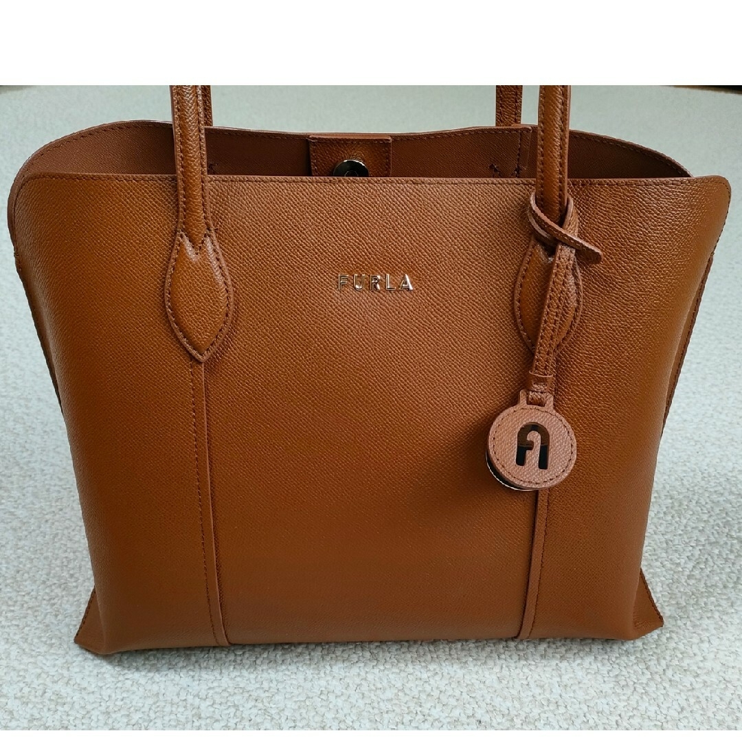 フルラ トートバッグ ヴィットリア L FURLA トートバッグ バッグ フルラ トートバッグ ヴィットリア L FURLA トートバッグ バッグ