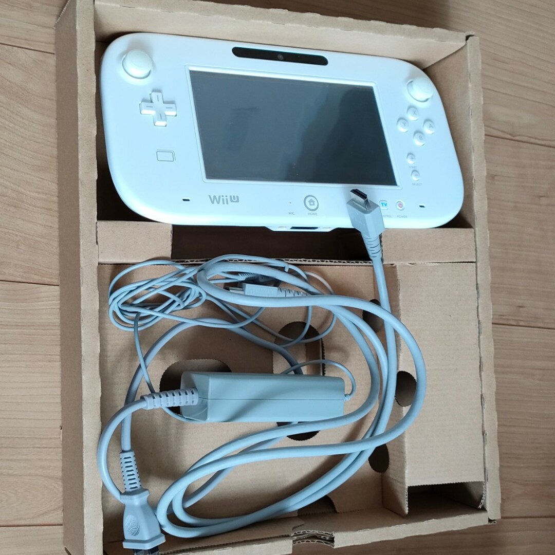 Wii U ベーシックセット ソフト付き - 家庭用ゲーム本体 Wii U ベーシックセット ソフト付き - 家庭用ゲーム本体