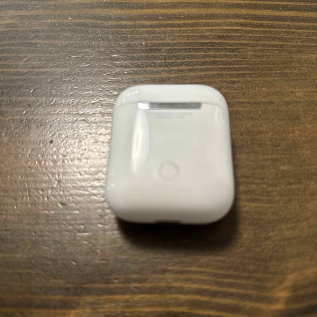 APPLE AirPods イヤホン MMEF2J/A ⚠︎片方のみです スマホ/家電/カメラのオーディオ機器(ヘッドフォン/イヤフォン)の商品写真