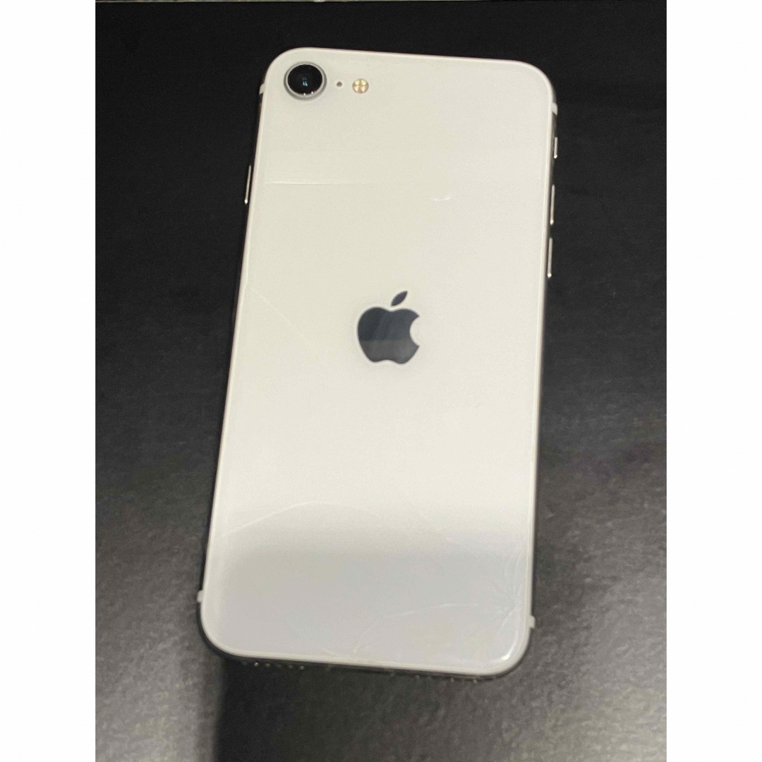 Apple(アップル)のSIMフリー iPhone SE 第2世代 64GB  スマホ/家電/カメラのスマートフォン/携帯電話(スマートフォン本体)の商品写真