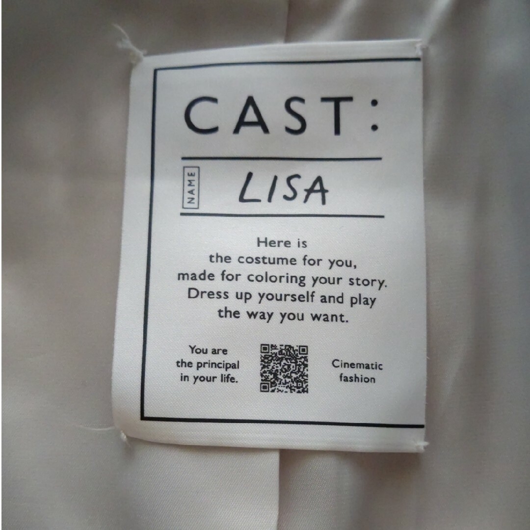 ロングコート     CAST  Lisa