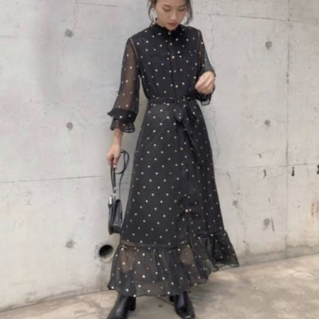 Ameri VINTAGE(アメリヴィンテージ)のアメリヴィンテージ AMERI SPARKLE DOT DRESS レディースのワンピース(ロングワンピース/マキシワンピース)の商品写真