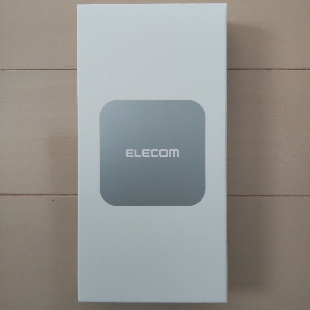 ELECOM(エレコム)のエレコム モバイルバッテリー 10000mAh 15w EC-C05BK スマホ/家電/カメラのスマートフォン/携帯電話(バッテリー/充電器)の商品写真