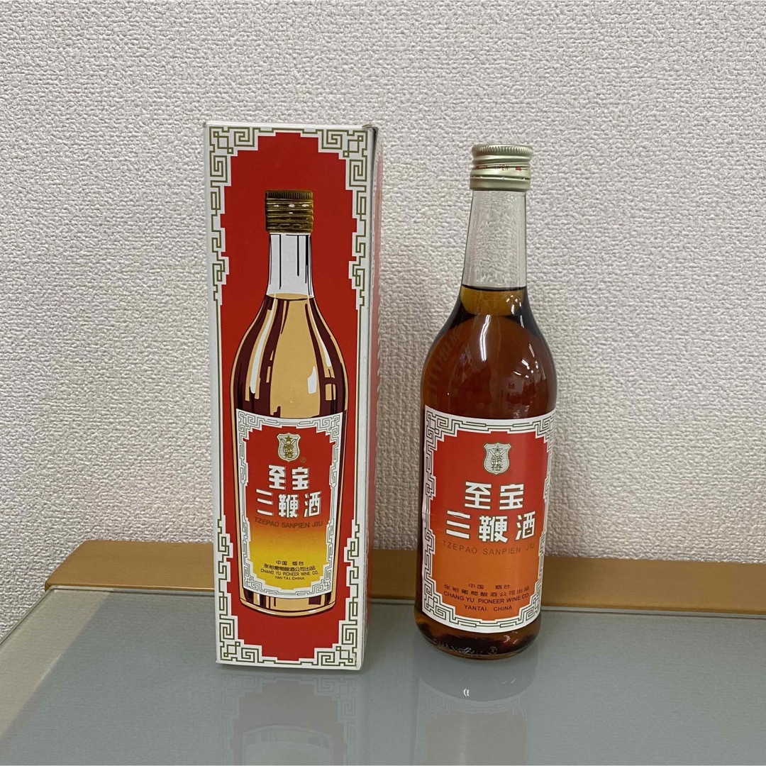 至宝三鞭酒 しほうさんべんしゅ 500ml 35% 中国酒 古酒 リキュール 食品/飲料/酒の酒(その他)の商品写真