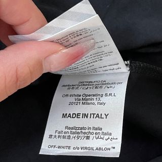OFF-WHITE - 【未使 タグ付】OFF-WHITE スネイク Tシャツの通販