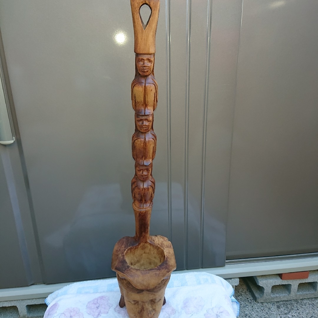 アジアン、木彫り飾り彫刻花台