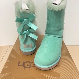 限定レア　新品未使用　UGG クラシックウルトラミニ シェイド 25cm グレー