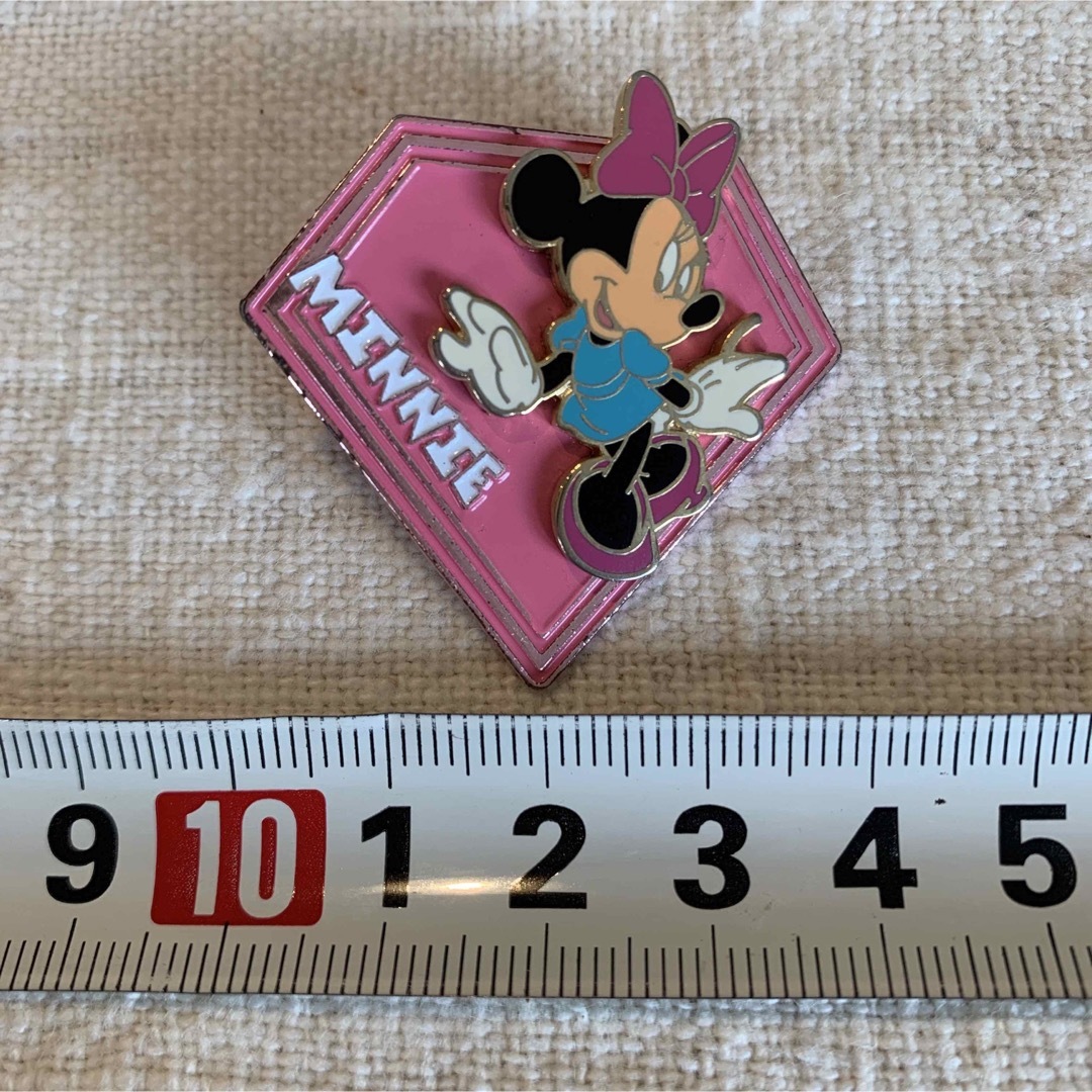 Disney(ディズニー)のミニー　ピンバッチ　① エンタメ/ホビーのアニメグッズ(バッジ/ピンバッジ)の商品写真