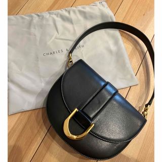 チャールズアンドキース(Charles and Keith)のチャールズアンドキース　バッグ(ハンドバッグ)