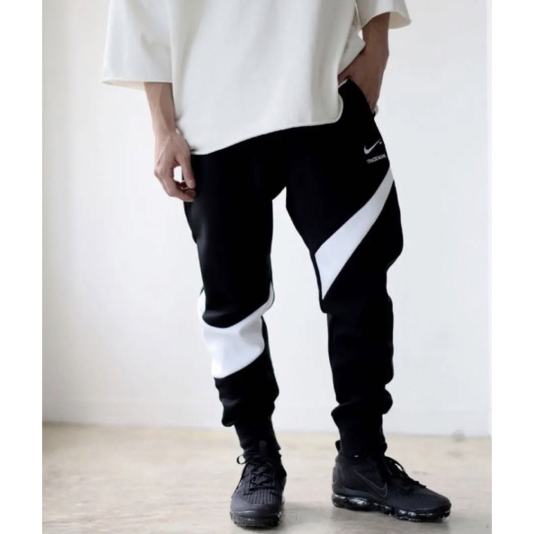 超美品　NIKE  セットアップ　パーカー＆パンツ　　上2XL 下XL