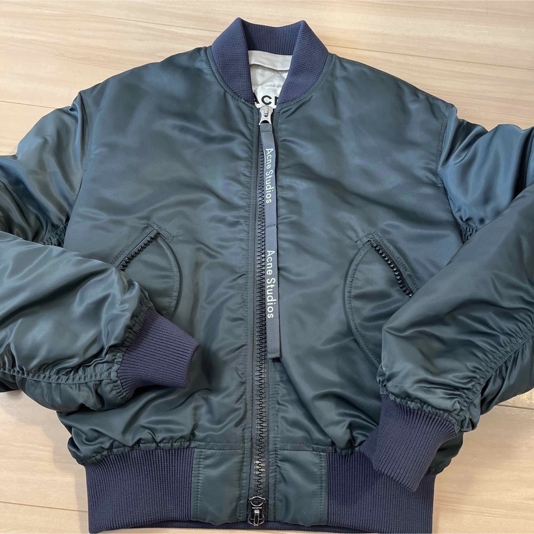 Acne Studios(アクネストゥディオズ)のAcne Studios  CLEA BOMBER MA-1 12A176 レディースのジャケット/アウター(ブルゾン)の商品写真