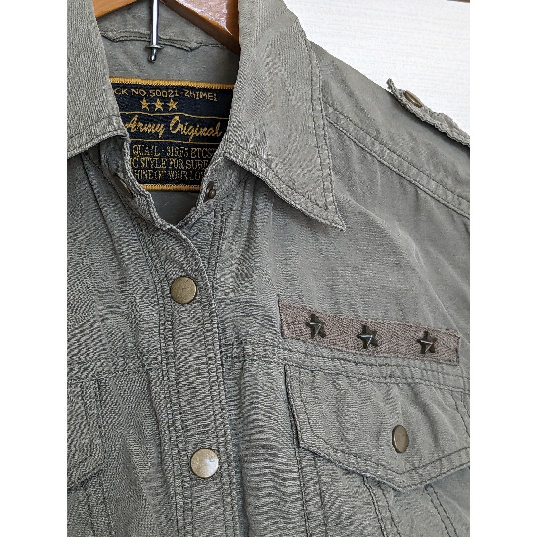 しまむら(シマムラ)のしまむら　カーキ　シャツ　ジャケット　羽織り　M レディースのトップス(シャツ/ブラウス(長袖/七分))の商品写真